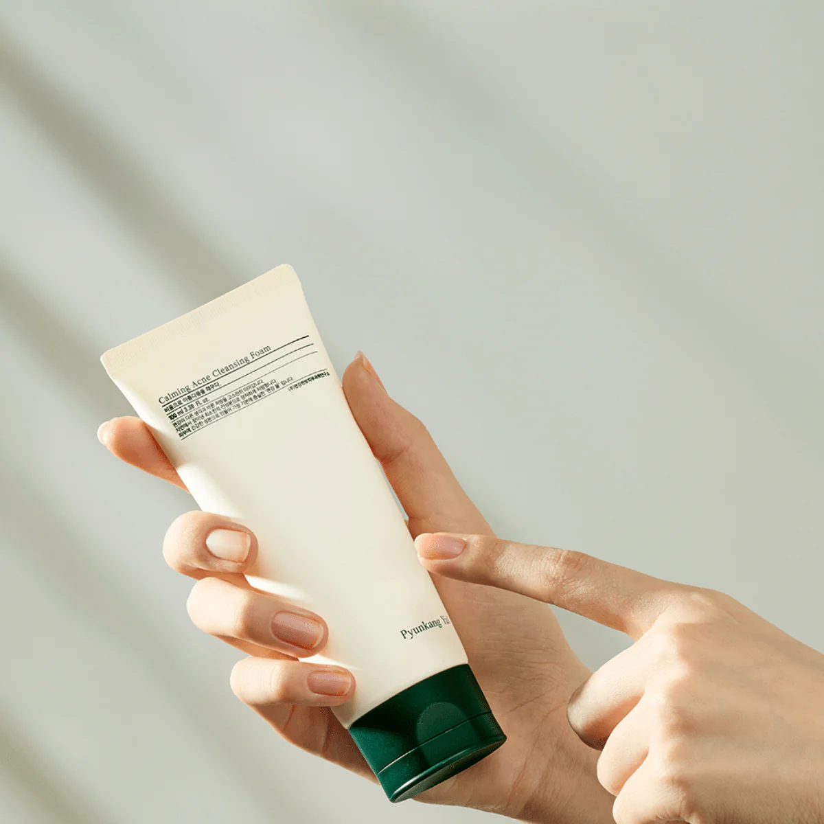 Calming Acne Cleansing Foam 100ml - Image 3