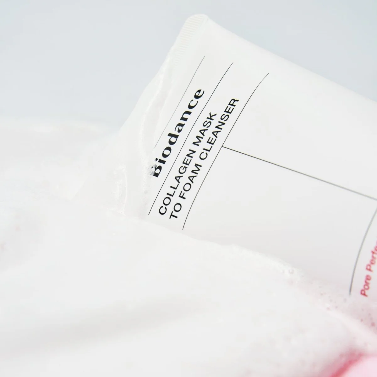 Collagen Mask To Foam Cleanser [150ml] - Image 6
