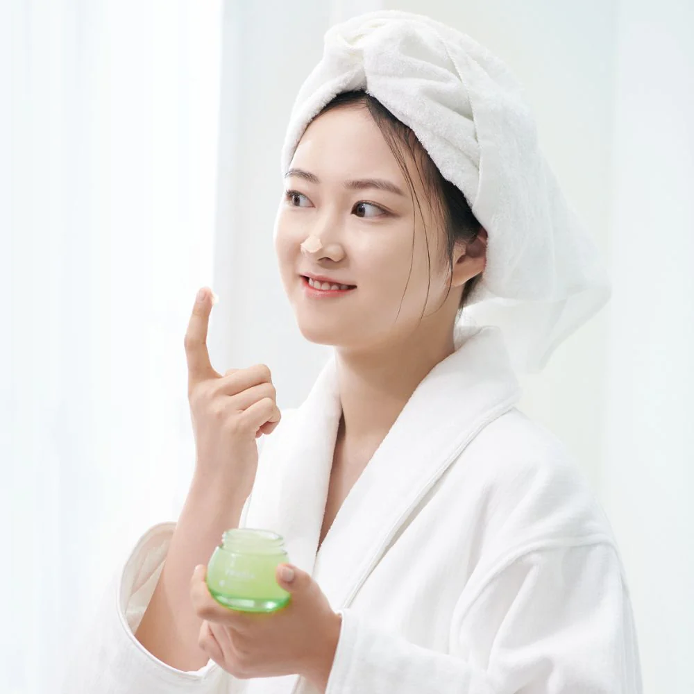 Green Grape Pore Peeling Pad 70pc - Image 2