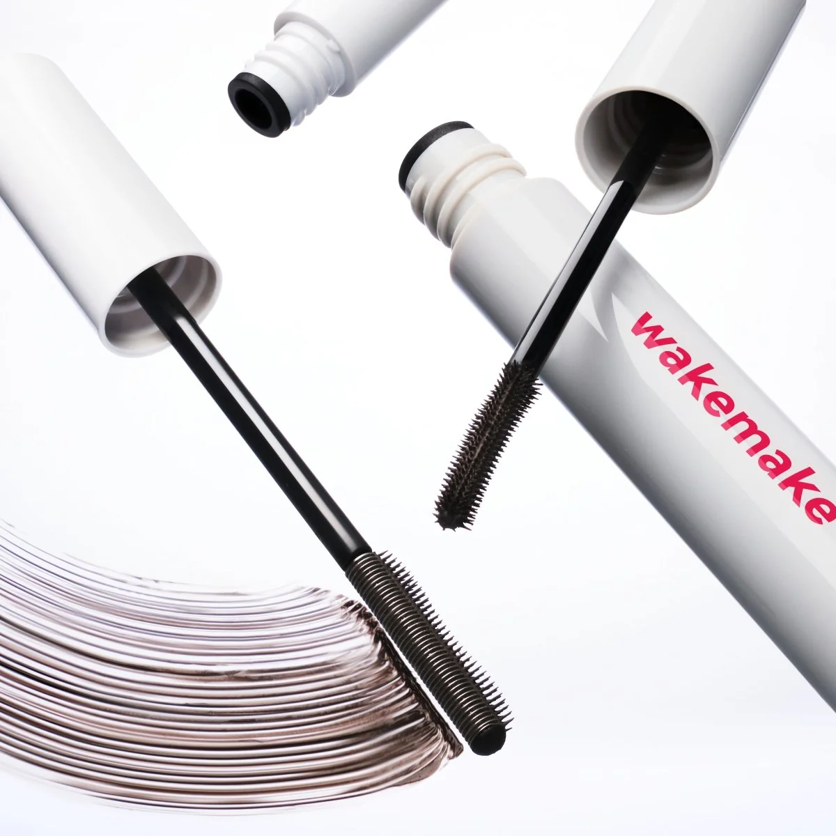 Real Defining Lash Mascara - Image 2