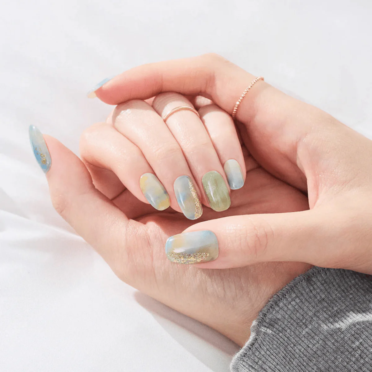 Semi-Cured Gel Nail - N 18:00 Veil - Image 2