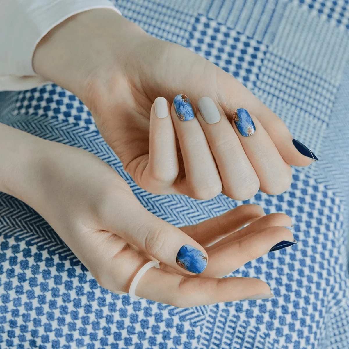 Semi-Cured Gel Nail - N Mirinae - Image 3