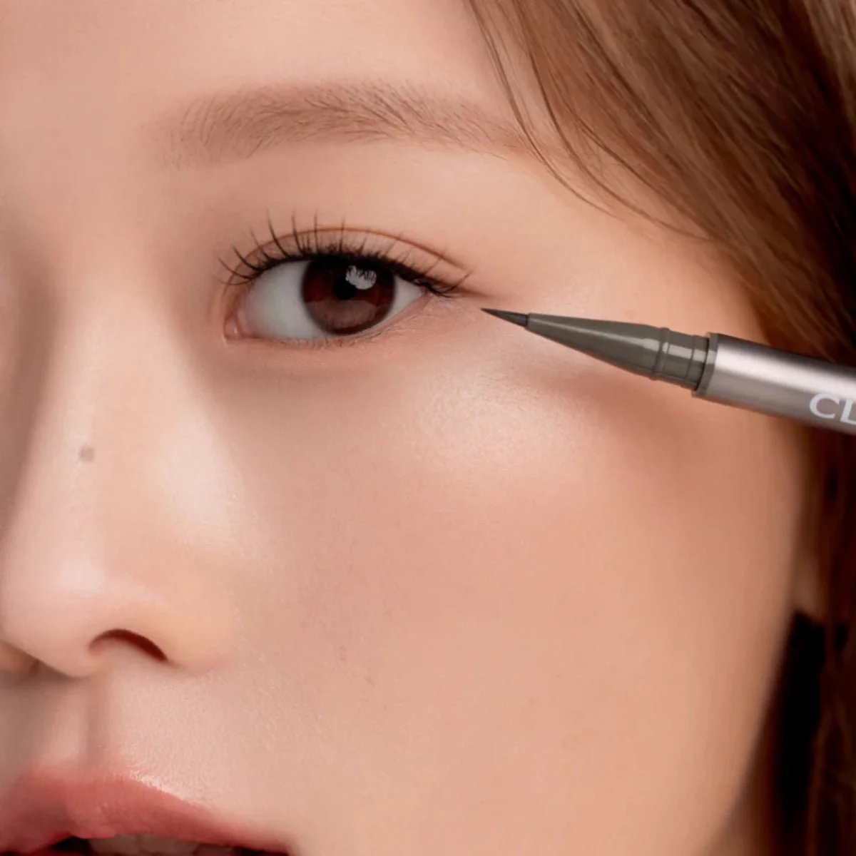 Superproof Brush Liner Kill Ash - Image 2