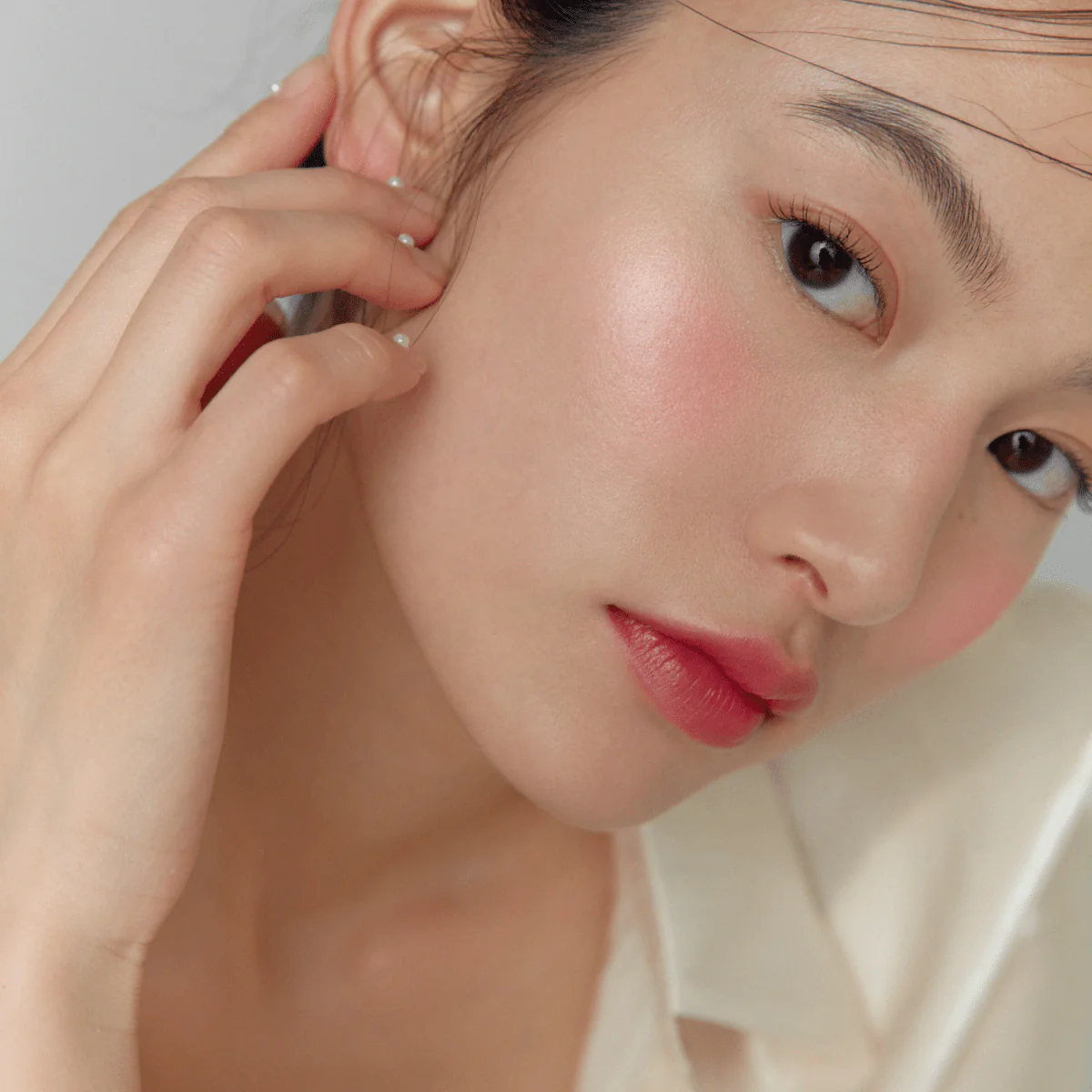 True Dimension Glow Cheek - Image 2
